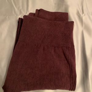 Distressed buckles leggings